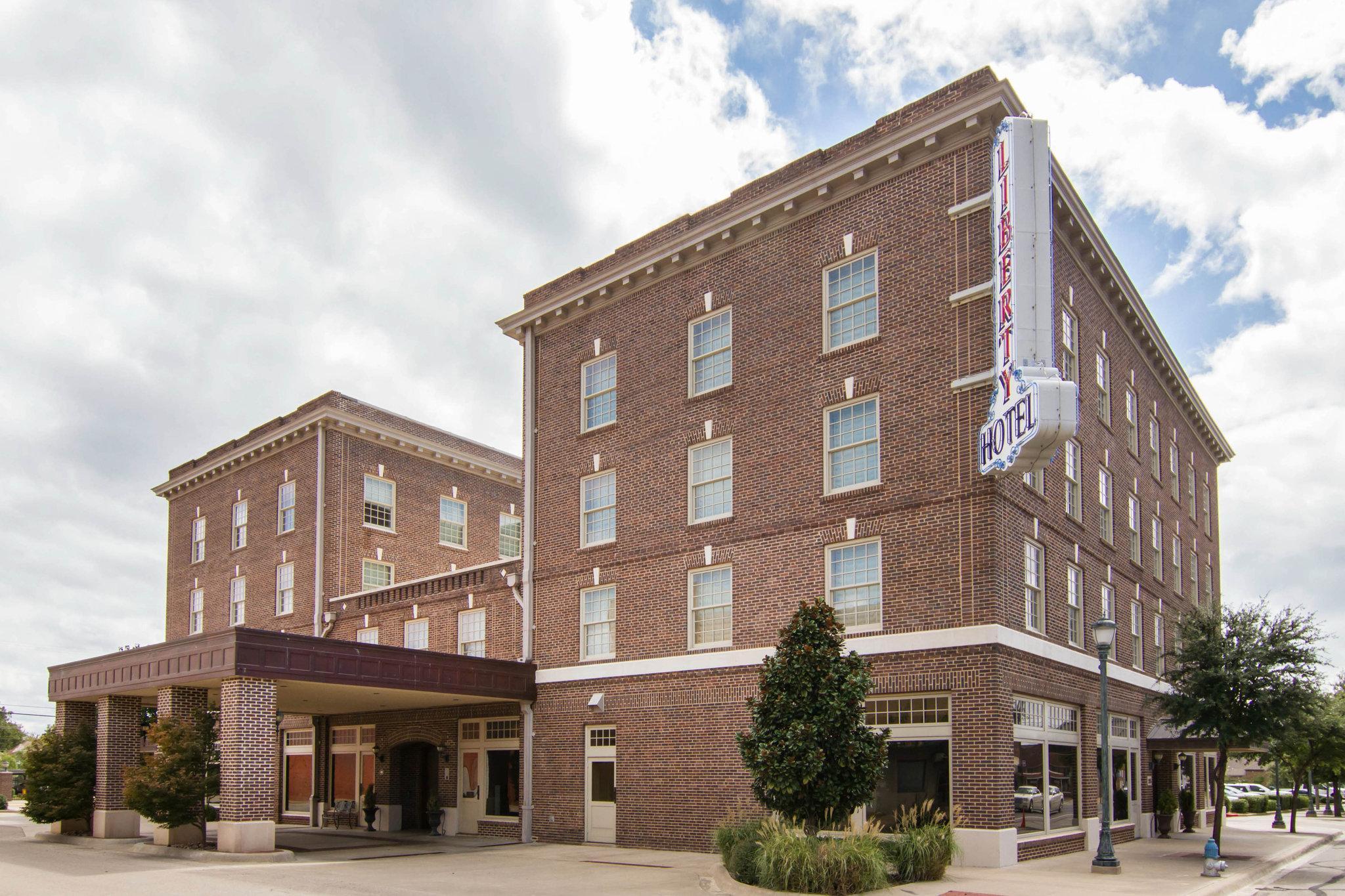 Liberty Hotel, Ascend Hotel Collection Cleburne Exterior foto